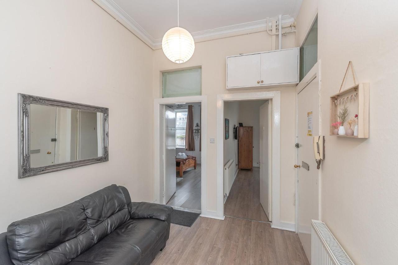 Spacious Ensuite Rooms In Edinburgh City Centre - Excellent Location Exterior photo