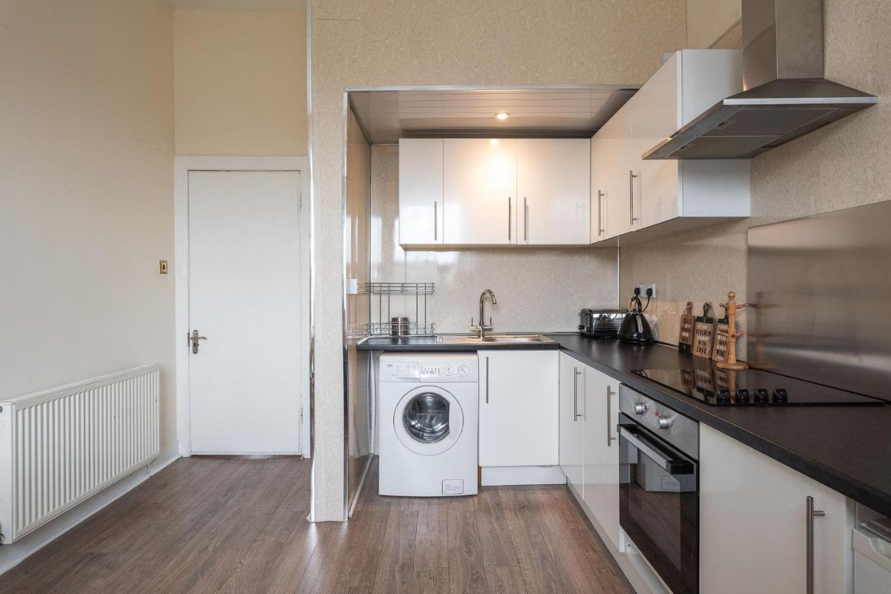 Spacious Ensuite Rooms In Edinburgh City Centre - Excellent Location Exterior photo
