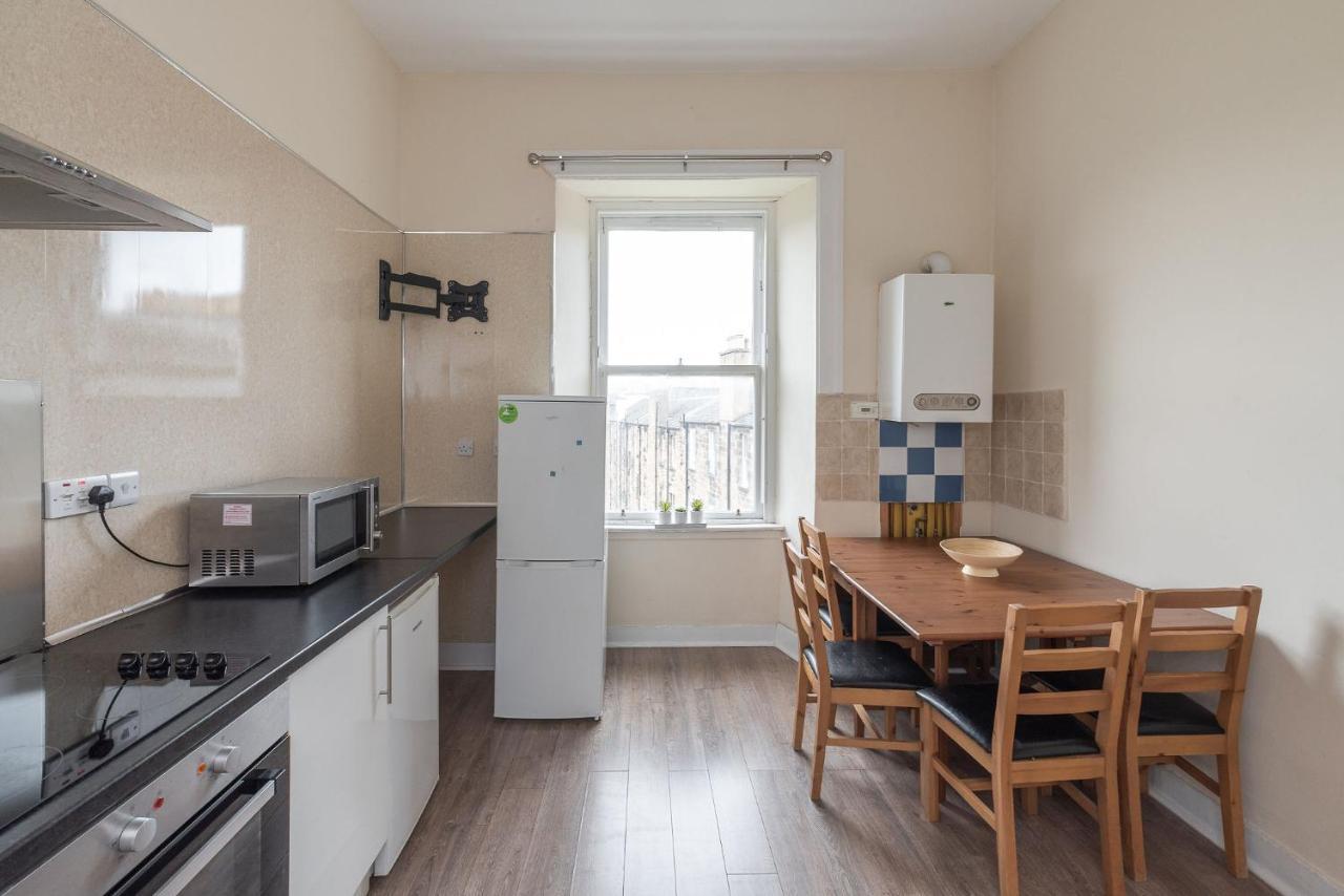 Spacious Ensuite Rooms In Edinburgh City Centre - Excellent Location Exterior photo
