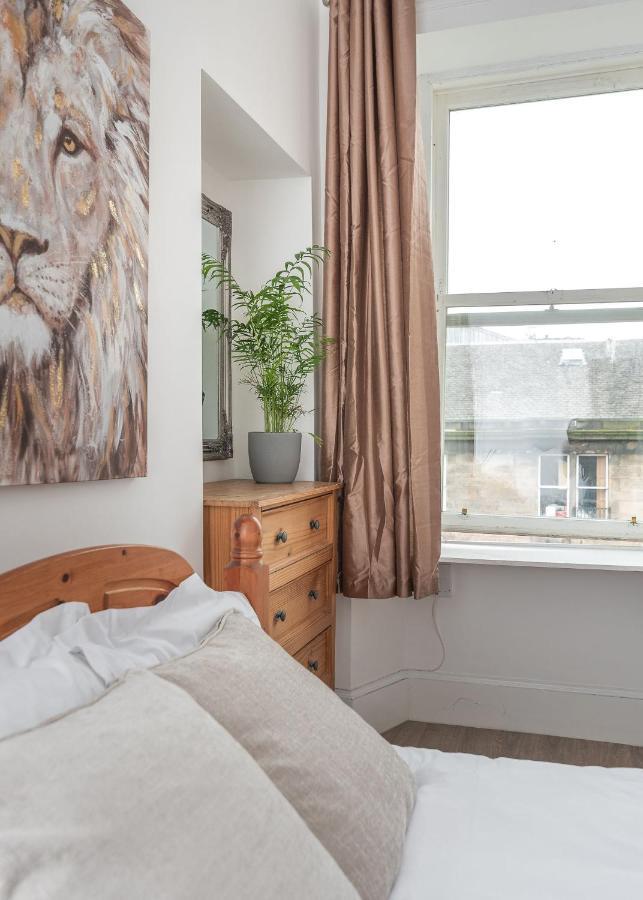 Spacious Ensuite Rooms In Edinburgh City Centre - Excellent Location Exterior photo