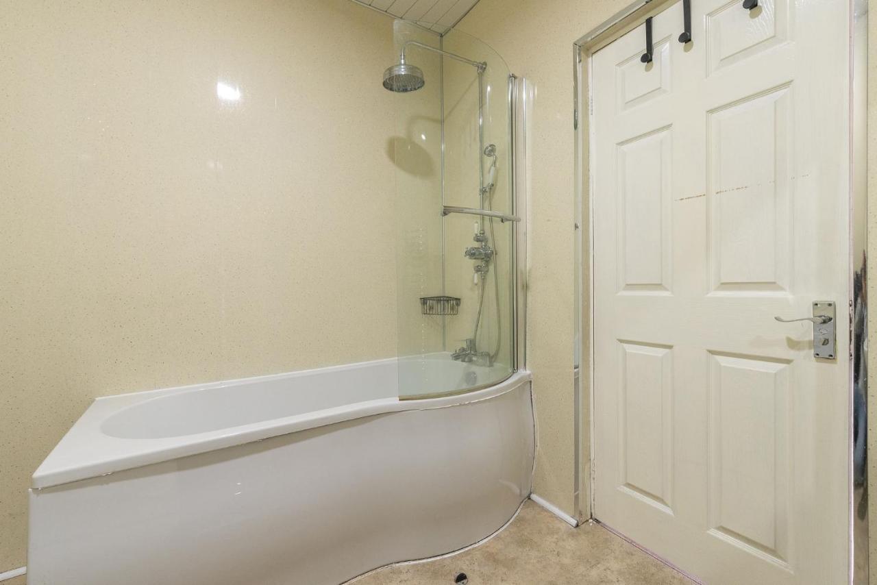 Spacious Ensuite Rooms In Edinburgh City Centre - Excellent Location Exterior photo
