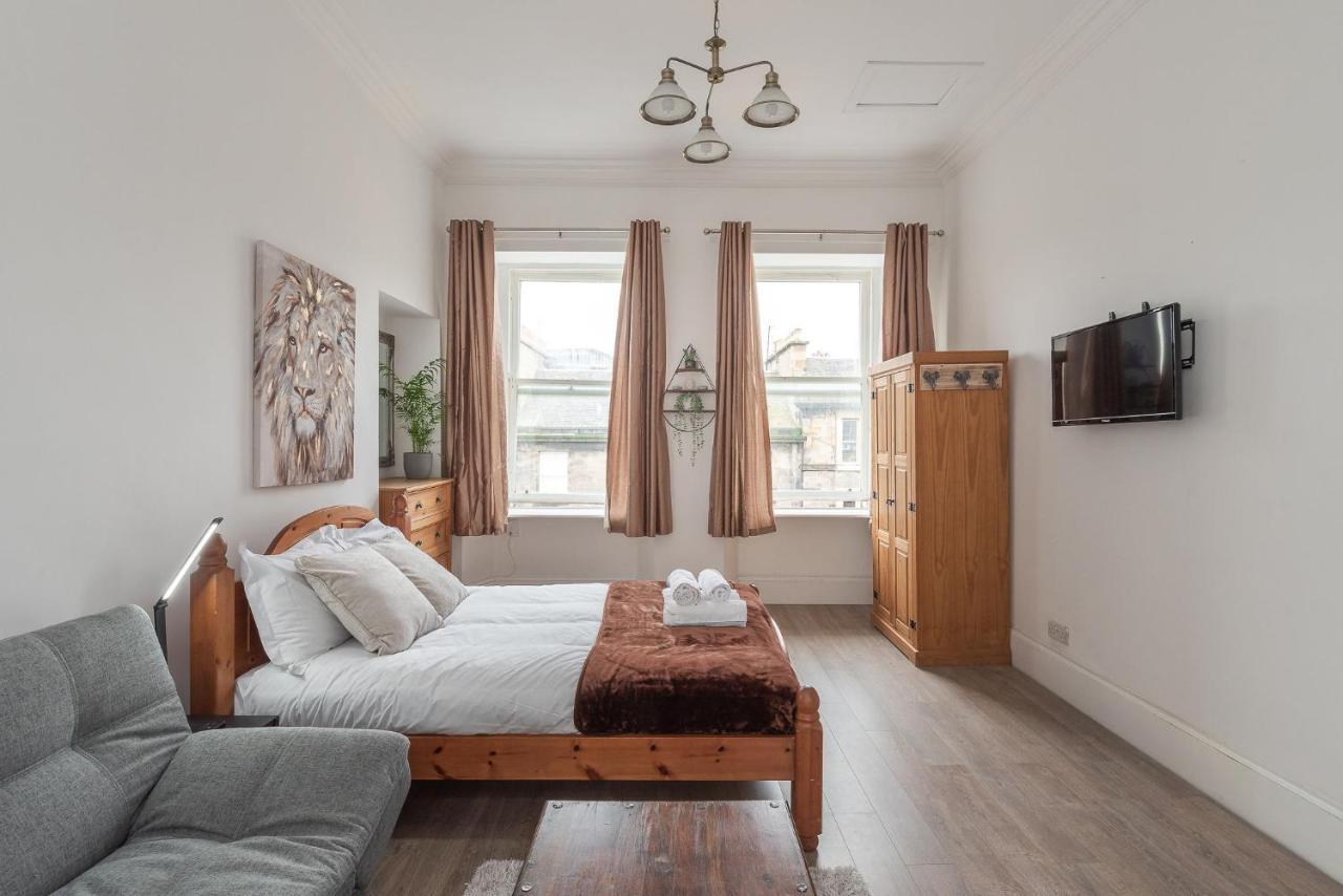 Spacious Ensuite Rooms In Edinburgh City Centre - Excellent Location Exterior photo